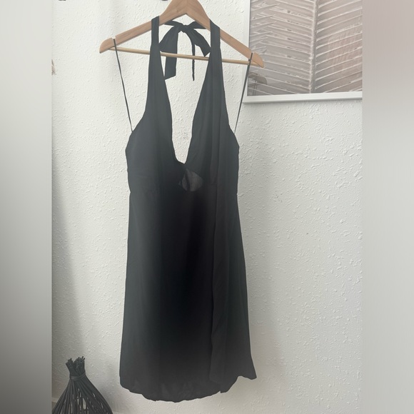 Cotton On Curve Kelsey Halter Black Mini Dress NWT - Picture 3 of 9